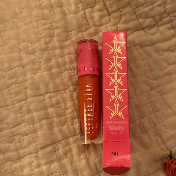 Jeffree Star Velour Liquid Lipstick flamethrower - Picture 2 of 4